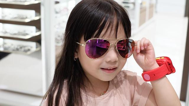 7 Potret Gempi Berkacamata, Masih 4 Tahun Alami Minus dan Silinder