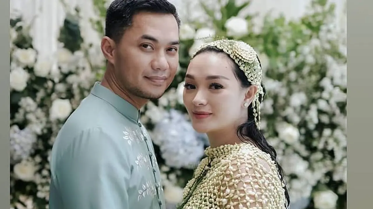 7 Potret Tasyakuran 7 Bulan Kehamilan Zaskia Gotik, Penuh Kebahagiaan