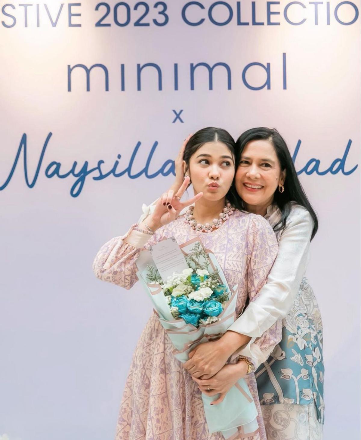 7 Potret Artis yang Terlihat Awet Muda Bersama Anak Mereka, Hubungan Ibu-Anak atau Kakak-Adik?