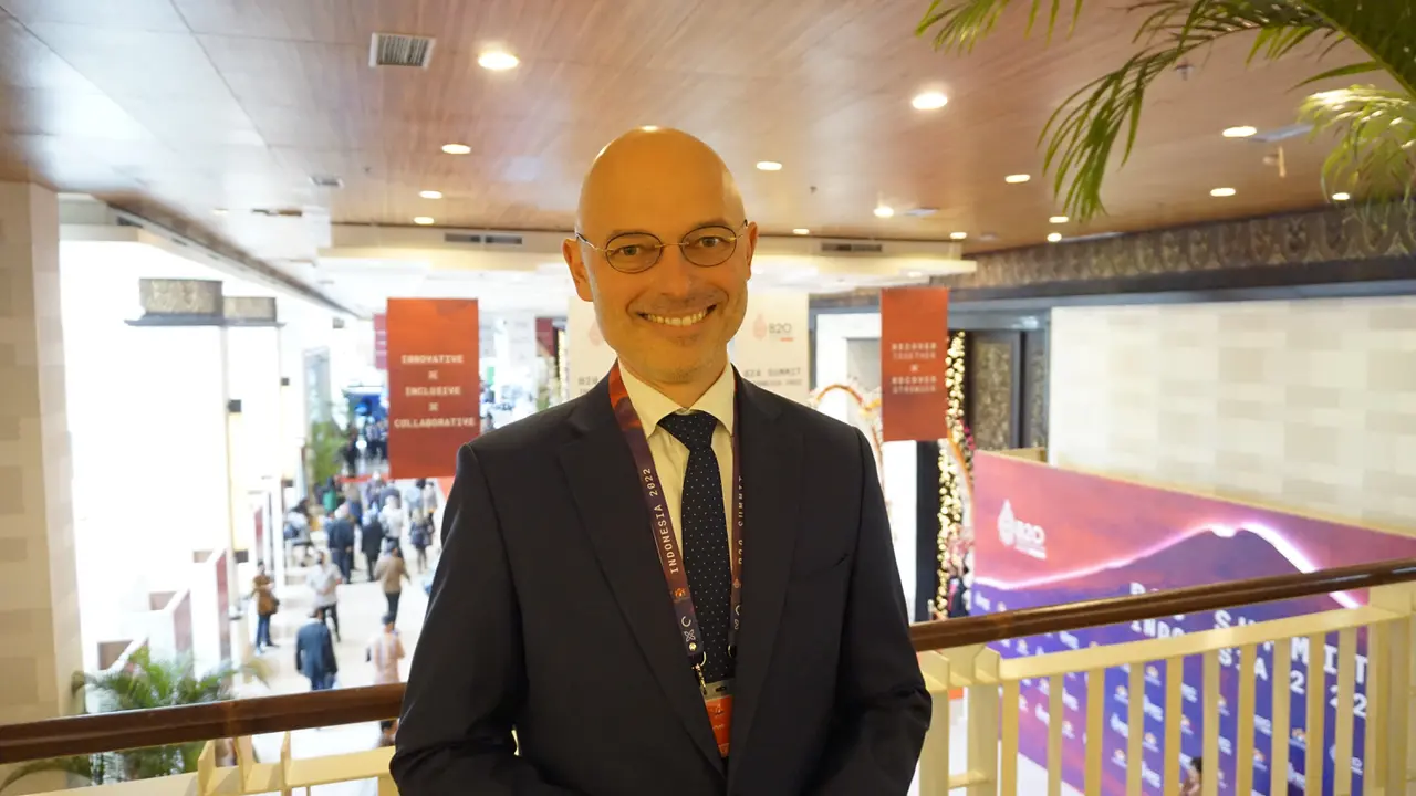 Presiden COP24 Michal Kurtyka turut hadiri KTT B20 yang digelar di Bali Nusa Dua Convention Center (BNDCC) pada Minggu (13/11/2022). (Liputan6/Benedikta Miranti)