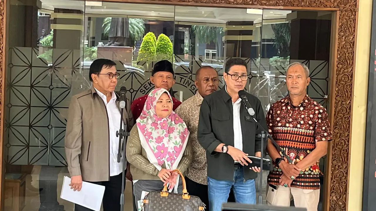 Aktivis 98 Faizal Assegaf bertemu Tim Komisi Percepatan Reformasi Polri saat diskusi di STIK-PTIK, Jakarta Selatan. (Liputan6.com/Ady Anugrahadi)