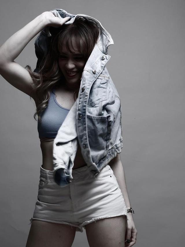 Pemotretan Terbaru Putri Anne (Instagram/anneofficial1990)