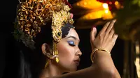 Kostum nasional Indonesia yang diboyong Miss Grand Indonesia 2021 Sophia Rogan bertolak ke ajang Miss Grand International 2021. (dok. Instagram @yayasanduniamegabintang/https://www.instagram.com/p/CW3bHpkPzz8/)