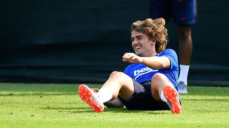 Latihan Perdana di Barcelona, Antoine Griezmann Penuh Tawa