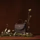 Siluet, warna, dan detail tas bisa menjadi elemen yang menarik untuk mengeksplorasi gaya personal, baik untuk tampilan kasual maupun elegan. (Foto/Dok: Fauré Le Page)
