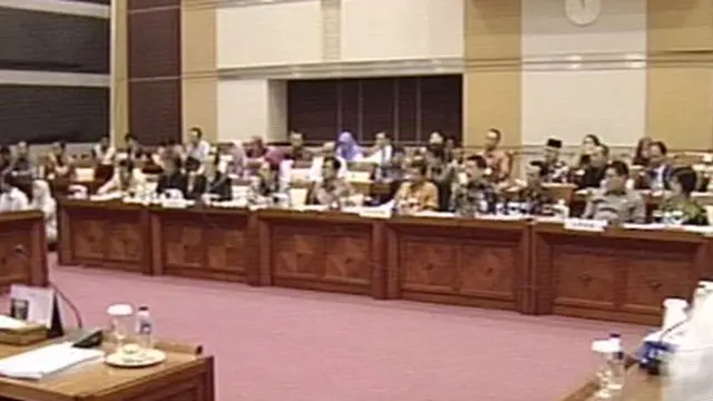 Aziz Syamsuddin Tunggu Perkembangan Kasus Simulator