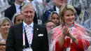 Raja Philippe dan Ratu Mathilde dari Belgia menghadiri upacara pembukaan Olimpiade Paris 2024, Kamis (26/7/2024). (Oli SCARFF / AFP)