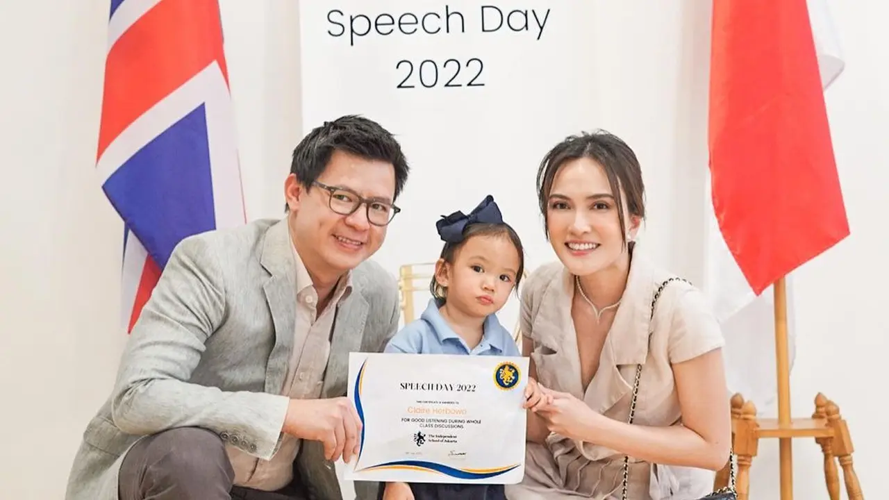 Shandy Aulia dan Claire, anaknya (Instagram/shandyaulia)