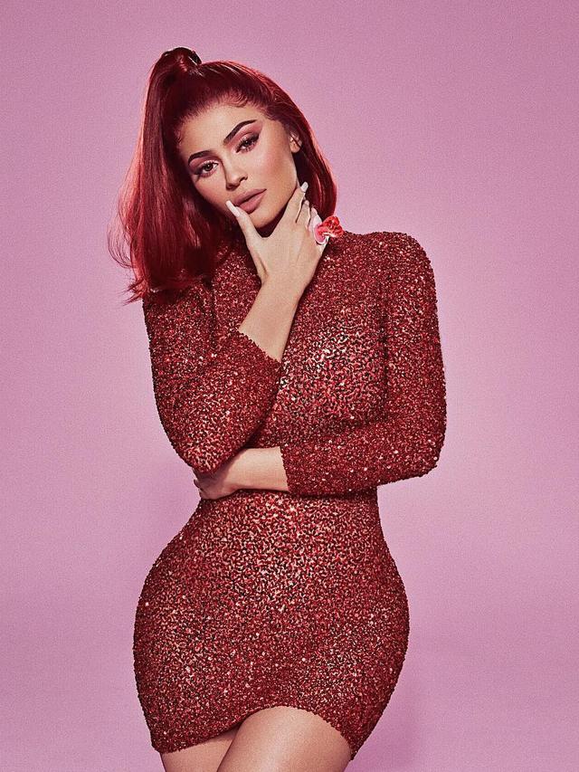 Koleksi Makeup dari Kylie Jenner yang Bisa Jadi Kado Valentine