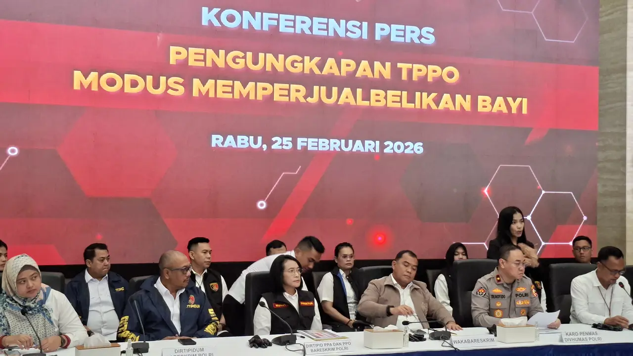 Direktorat Tindak Pidana Perempuan dan Anak serta Tindak Pidana Perdagangan Orang (PPA-PPO) Bareskrim Polri mengungkap modus tindak pidana perdagangan orang (TPPO) berupa penjualan bayi. (Liputan6/Rifqy Alief)