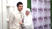 Sebelum Ijab Kabul, Stuart Collin Suka Komat Kamit Sendiri