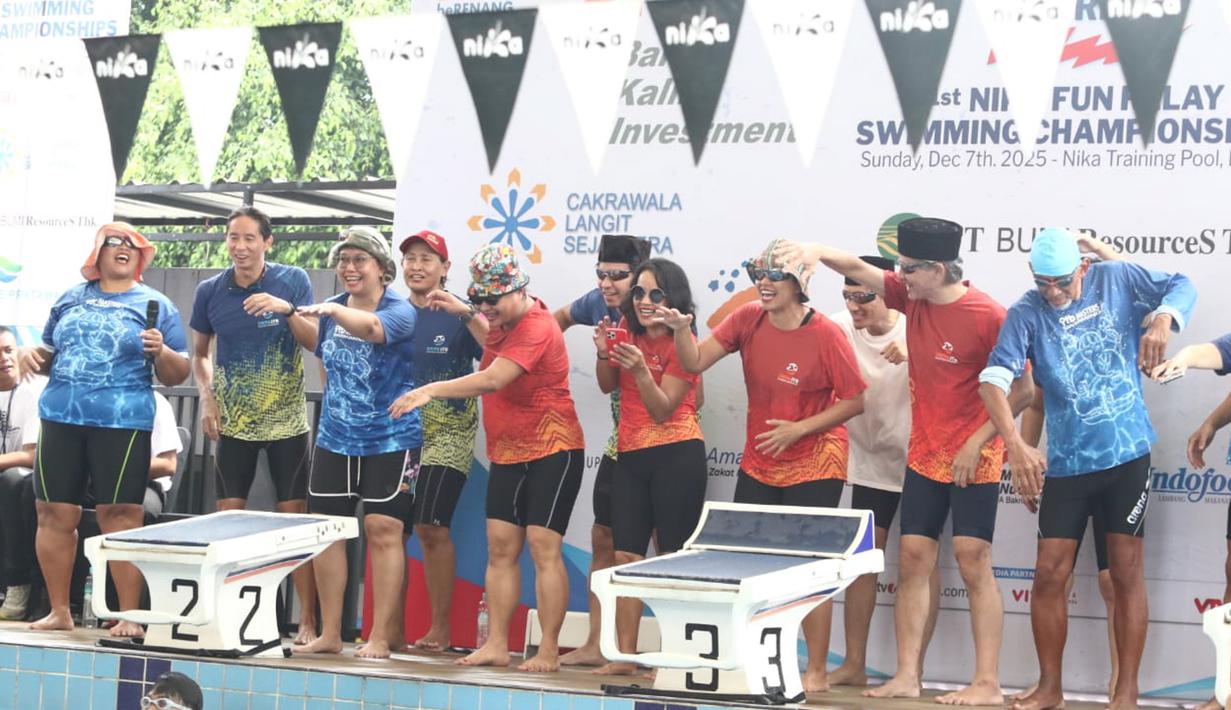 Peserta yang hadir juga beragam mulai dari keluarga, komunitas hingga perusahaan. Khusus untuk nomor pertandingan Family Relay, semua peserta diwajibkan memiliki hubungan darah. (Dok. Akuatik Indonesia)