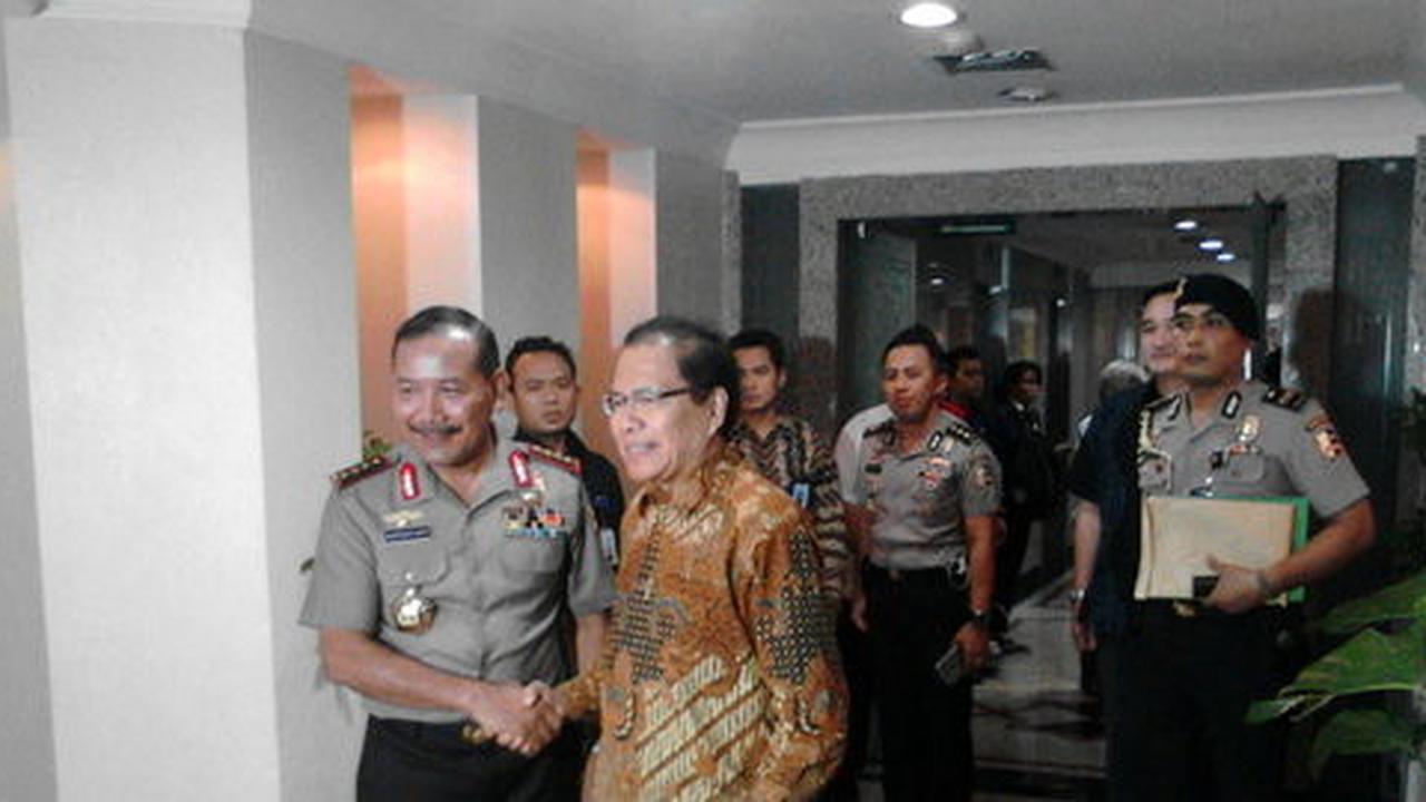 Tak peduli bekingan para mafia