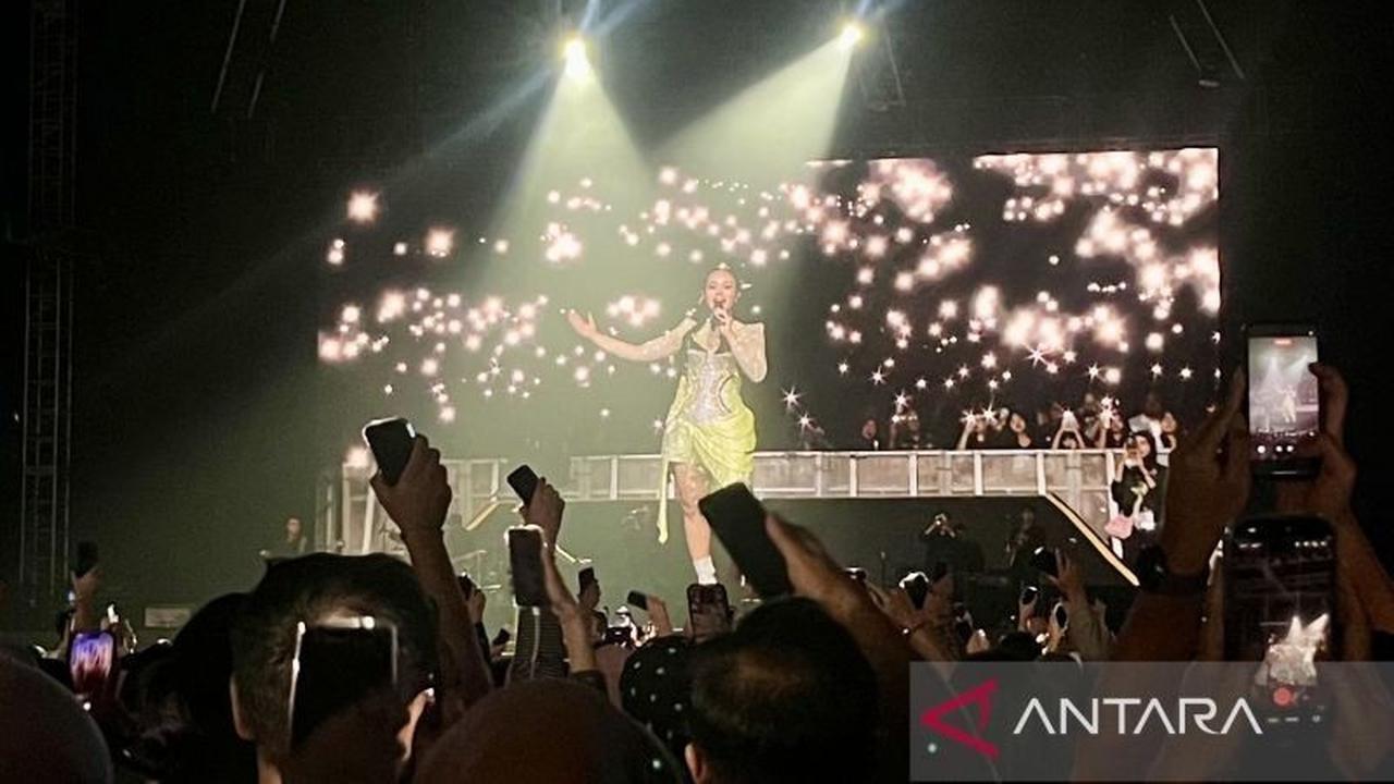 Yura Yunita Ajak Penonton Ungkapkan Kasih Sayang di Java Jazz 2026, Pukau Ribuan Penggemar