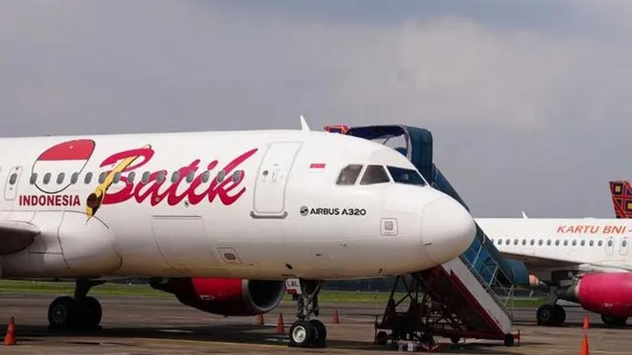 Saat pemeriksaan dilakukan, yang bersangkutan juga didampingi pihak Batik Air. Setelah dilakukan pemeriksaan, pihak Imigrasi akhirnya membubuhkan stampel dan WNA tersebut bisa masuk ke Bali.