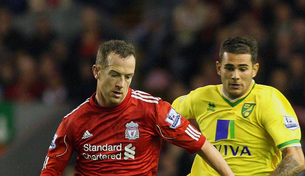 4. Charlie Adam - Tampil memikat bersama Blackpool membuat bomber jangkung ini didatangkan oleh Kenny Dalglish ke Liverpool. Gagal bersama Merseyside membuatnya dibuang ke Stoke City. (EPA/Lindsey Parnaby)