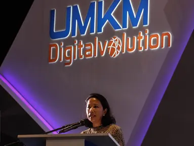 Menteri BUMN Rini Soemarno memberi sambutan saat hadir di UMKM Digital Solution di JI Expo Kemayoran Jakarta, Minggu (17/12). Menyambut HUT ke 121, PT BRI (Persero) Tbk menyelenggarakan kegiatan bertajuk UMKM Digitalvolution. (Liputan6.com/Faizal Fanani)