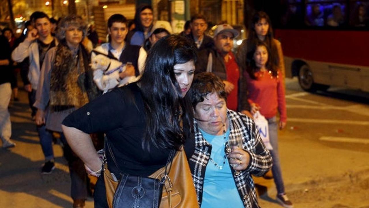 Wajah panik warga Chile diguncang gempa 8,3 SR