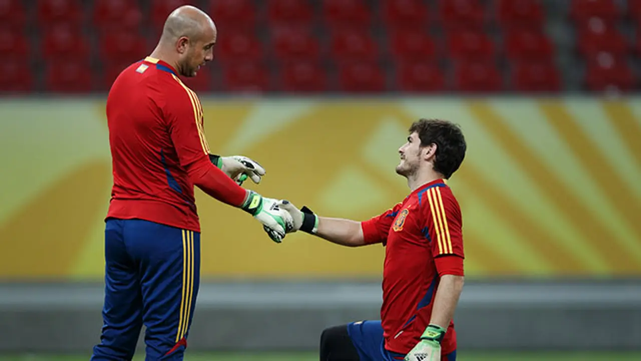 reina-casilas-131013b.jpg