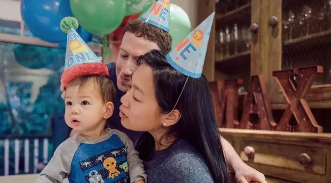 Ultah pertama putri Mark Zuckerberg dan Priscilla Chan, Max Zuckerberg, dirayakan dengan momen yang sederhana dan tidak mewah. Sumber: People