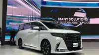 All New Toyota Alphard di GIIAS 2023 (Otosia.com/Syahrul Muhammad Ghiffari)