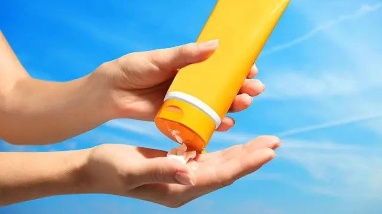 8 Kandungan Kosmetik yang Bahaya Buat Kulit, Awas Jangan Sembarang Pakai