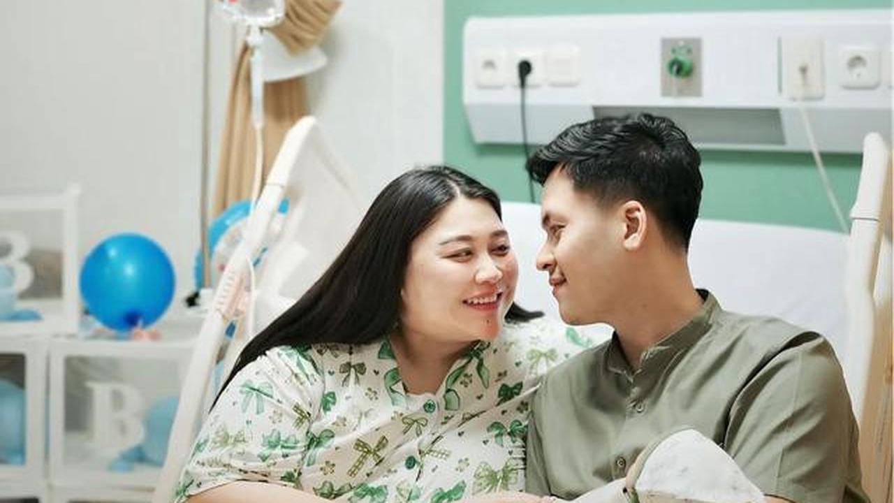 9 Artis Ini Resmi Jadi Ibu di Tahun 2025, Penuh Bahagia Sambut Anak Pertama
