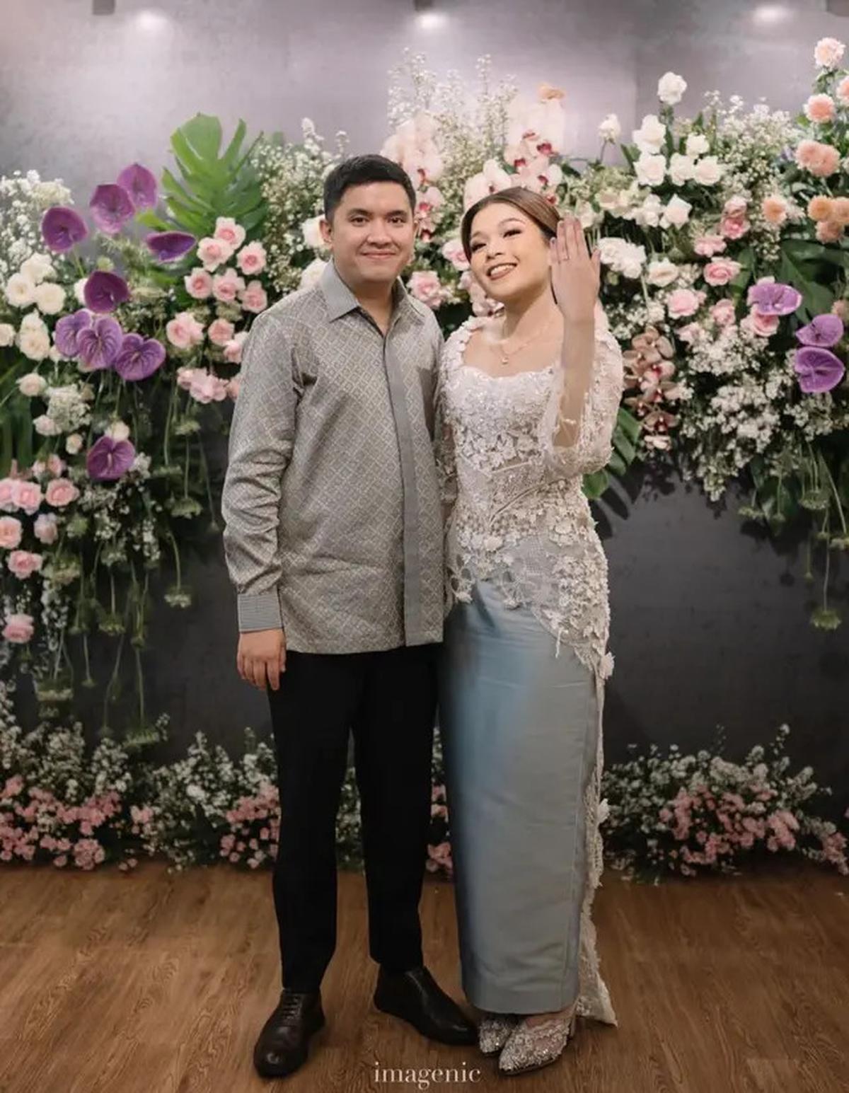 6 Momen Oza Rangkuti Lamar Kekasih, Aisha Lahtiba Sang Penyiar Radio Berbakat