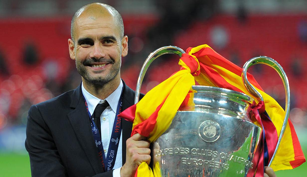 6. Musim 2010/2011, Josep Guardiola, kembali bisa mengawinkan gelar La Liga dengan trofi Liga Champions. Pada laga final Liga Champions, Barca menaklukan MU dengan skor 3-1. (AFP/Lluis Gene)