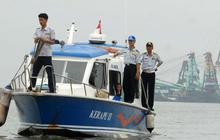 Satu jam, Jokowi jajal taksi air Marunda-Muara Baru