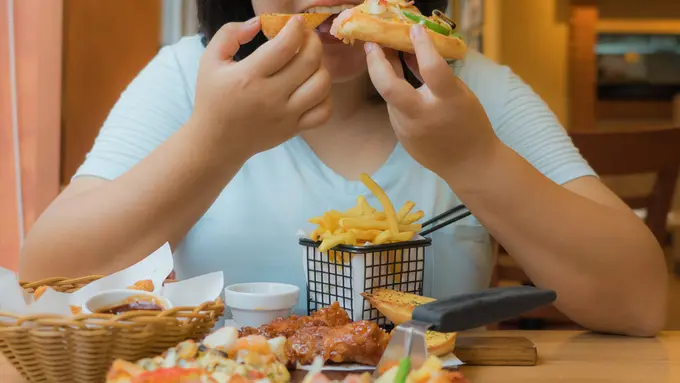 5 Jenis Makanan yang Sering Dikonsumsi Tapi Memberikan Dampak Buruk Bagi Kesehatan