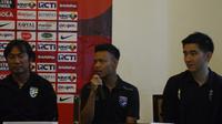 Kapten Timnas Thailand U-23, Suriya Singmui, mengaku menyimpan penasaran karena belum mampu mengalahkan Timnas Indonesia U-23. (Bola.com/Zulfirdaus Harahap)