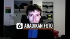 Seorang pria bernama Hugo Cornellier asal Inggris, mengambil foto dirinya sejak usia 12 tahun sampai ia menikah. Hampir 2500 foto ia ambil dan dikompilasi untuk menunjukkan bagaimana dirinya bertambah tua.