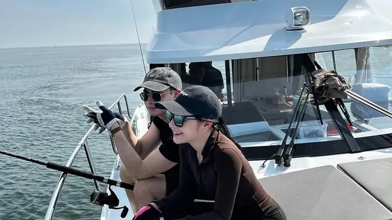 7 Momen Prilly Latuconsina dan Kekasih Mancing Bareng, Omara Dilatih Sabar