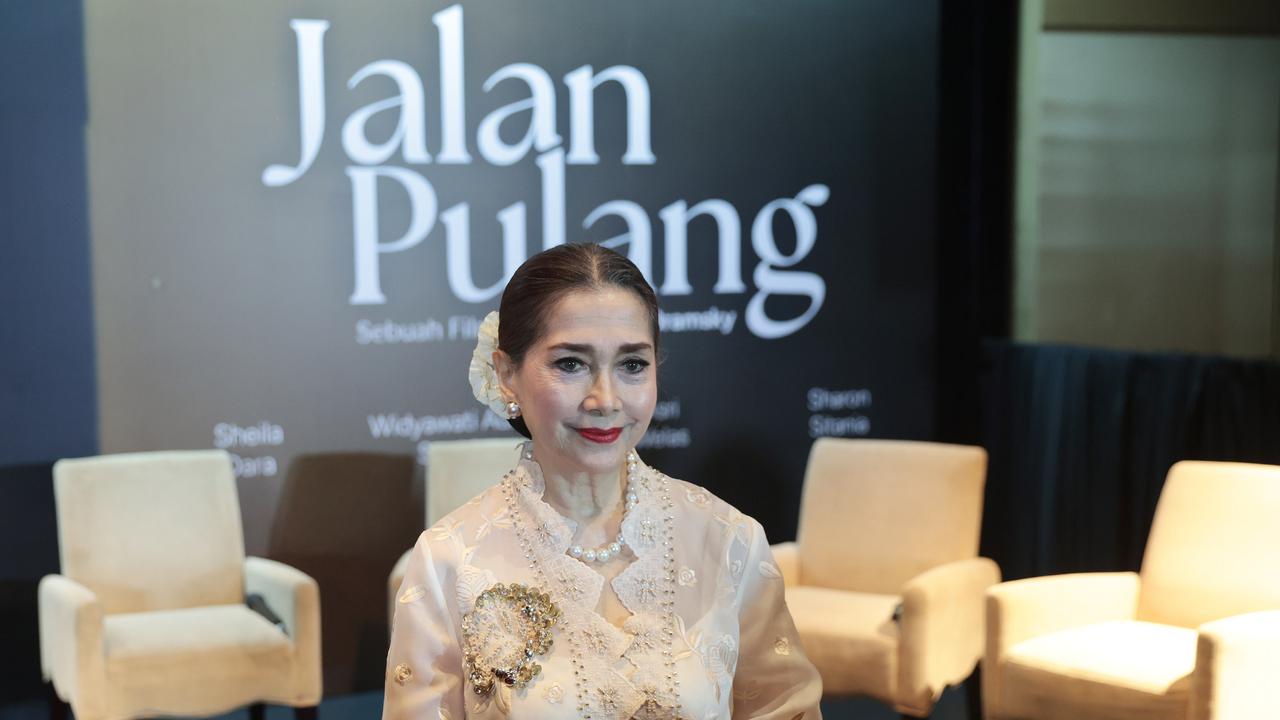 Jalan Pulang Menghidupkan Kisah di Balik Kebaya