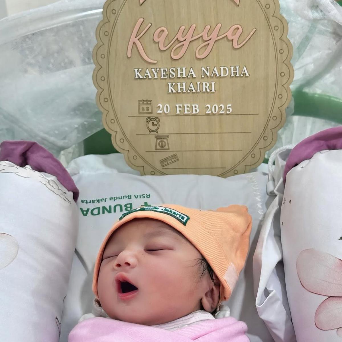 Selamat! Komika Kiky Saputri Melahirkan Anak Perempuan, Punya Nama Panggilan Baby Kayya