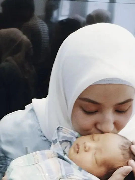 Akikah anak ketiga Desta dan Natasha Rizky