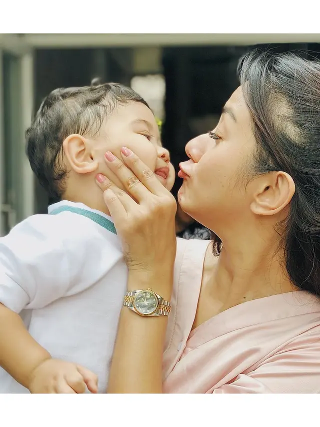 Jadi Single Mom, Ini 6 Momen Kirana Larasati bersama Buah Hati