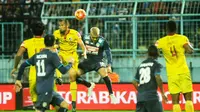 Tekuk Sriwijaya FC, Arema Cronus Kembali Tempel Persipura