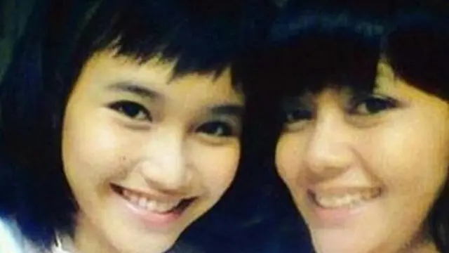6 Foto Masa Remaja Ayu Ting Ting, Pakai Seragam OSIS SMA Curi Perhatian