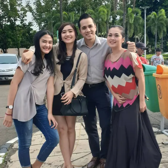 Main Sinetron Bareng, Ini 6 Potret Kebersamaan Febby Rastanty dan Rionaldo Stokhorst