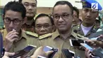 Viral Wagub DKI Sandiaga Uno memakai lip balm di depan wartawan.