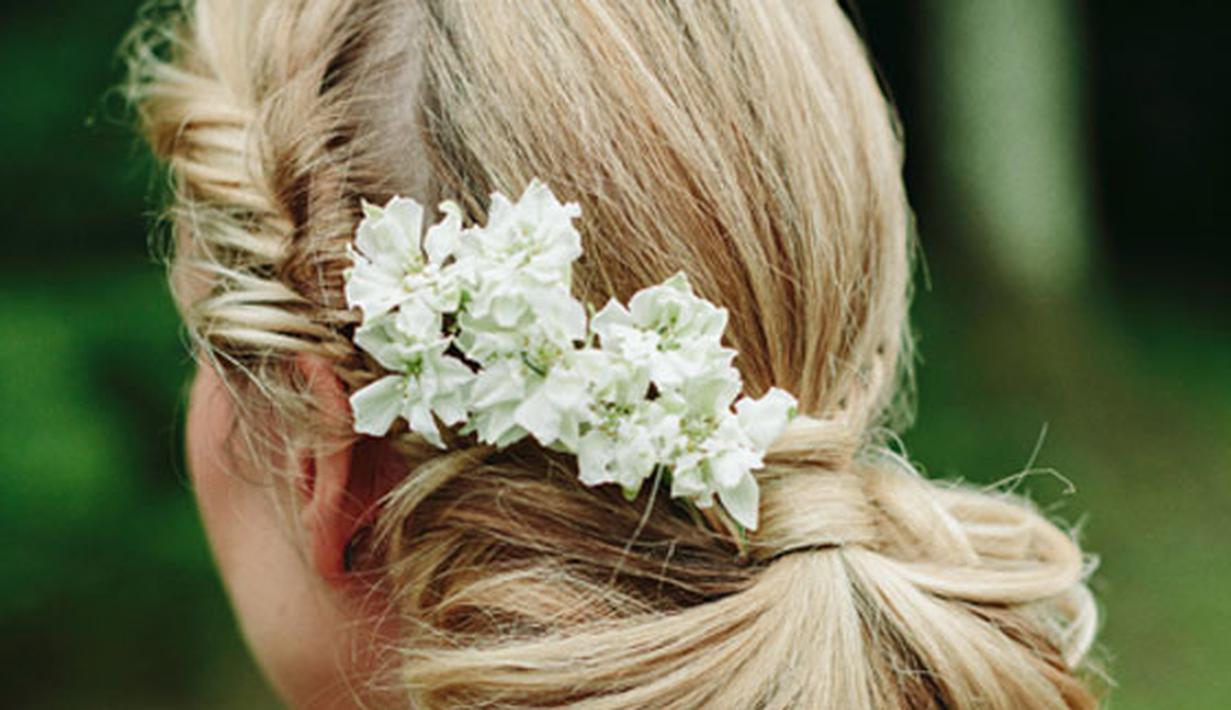 Inspirasi Gaya Rambut Pengantin Tanpa Sanggul Simple Dan Mudah