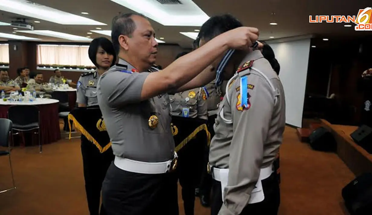Kakorlantas, Irjen Pol Puji Hartanto berharap penghargaan yang diberikan dapat memberikan motivasi untuk memperbaiki citra Korlantas Polri (Liputan6.com/Johan Tallo)