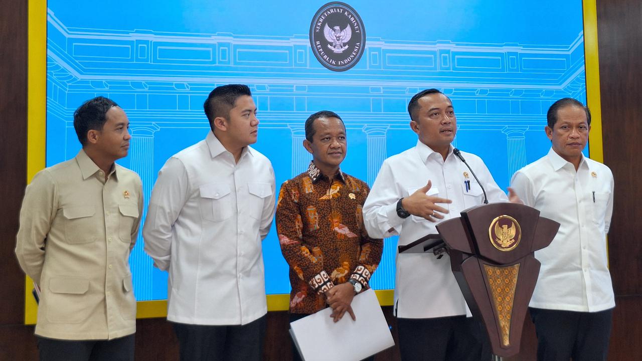 Prabowo Cabut IUP Nikel Empat Perusahaan Tambang di Raja Ampat, Kecuali PT Gag Nikel