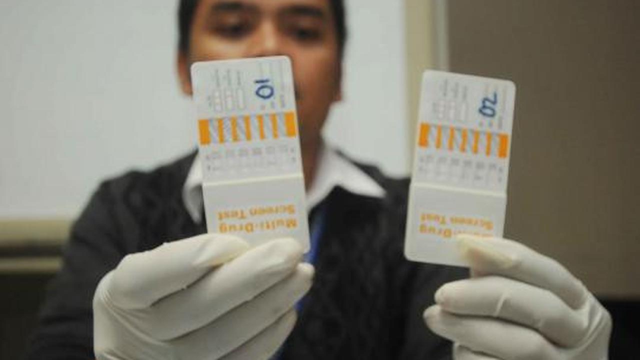 Perangi narkoba, pegawai KPK dites urine
