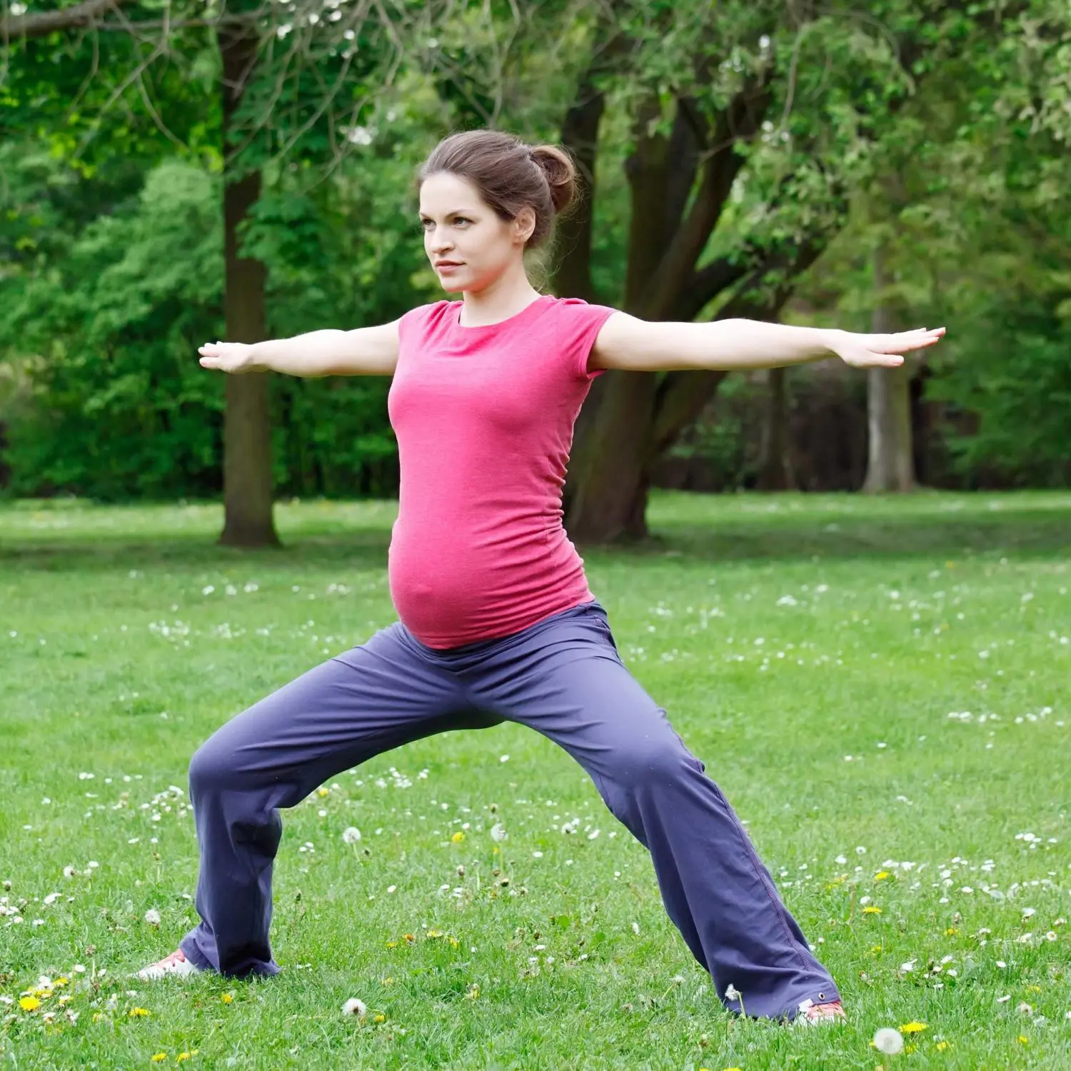 Olahraga yang tepat untuk ibu hamil. (Sumber foto: parenting.com)