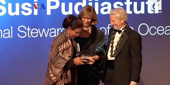 Menteri Susi Raih Penghargaan Peter Benchley Ocean Award