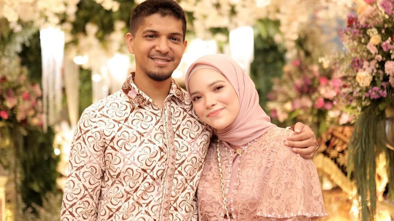 Jarang Tersorot, Ini Potret Harmonis dan Romantis Yusuf Sungkar dan sang Istri Dhea Natasya