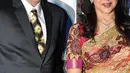 Selebrita Bollywood terkenal Hema Malini dan Dharmendra resmi menikah setelah keduanya resmi membaca dua kalimat syahadat pada tahun 1980. Dharmendra masuk Islam terlebih dulu, setelah keduanya bertemu hingga akhirnya menikah. (Istimewa)